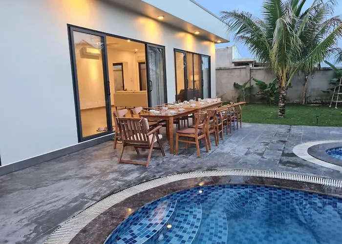 Biệt thự Lang Chai Beachfront *