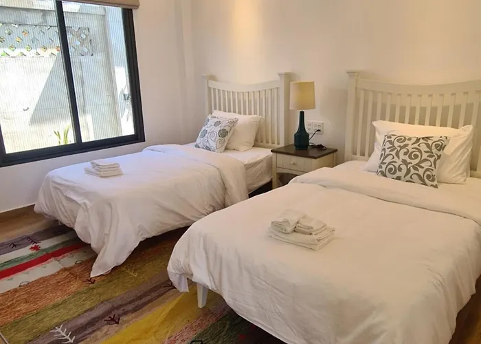 Biệt thự Lang Chai Beachfront *
